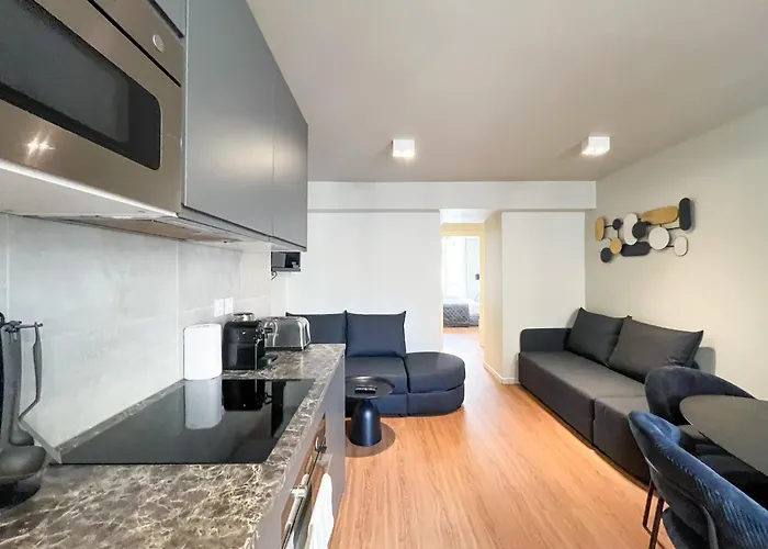 Urbanflat 03 - 4 Bedroom In Center Of * Paris
